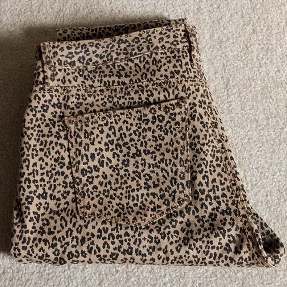 Leopard Print Size 8 Skinny Jeggings  New Directions